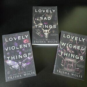 Hollow's Row A Dark Academia Romance (3 book series)